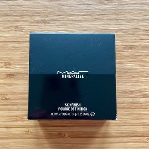 MAC Cosmetics Mineralize Skinfinish - Soft & Gentle